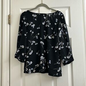 Kohl’s Lauren Conrad blouse. Size M.